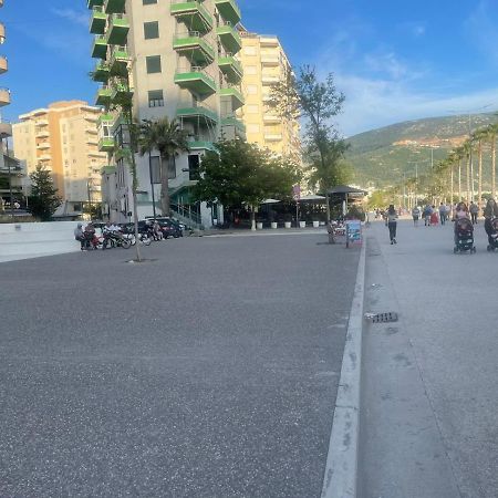 Lea Apartments Вльора Екстер'єр фото