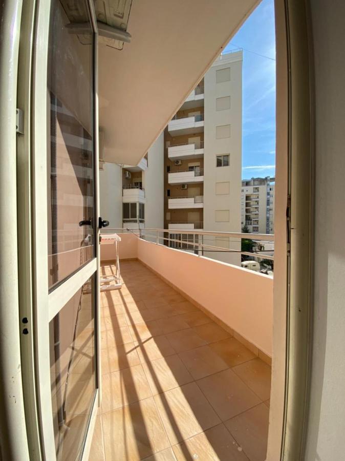 Lea Apartments Вльора Екстер'єр фото
